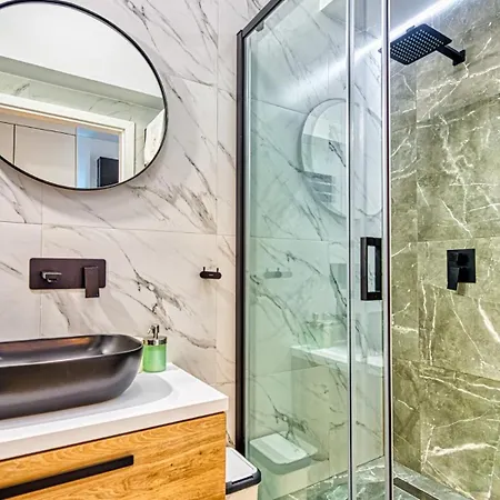 Karpatia By Royal Aparts كارباش