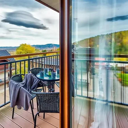 شقة Karpatia By Royal Aparts *