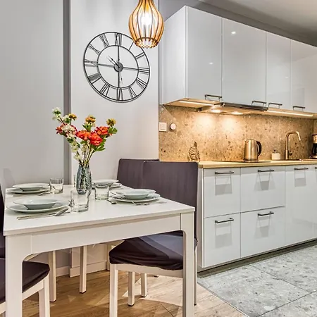 Karpatia By Royal Aparts شقة