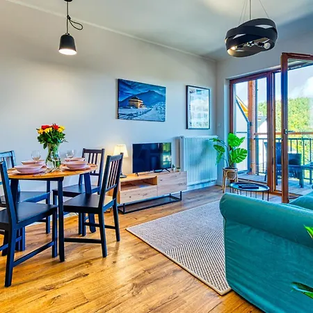 شقة Karpatia By Royal Aparts كارباش