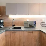 Apartamento Karpatia By Royal Aparts *