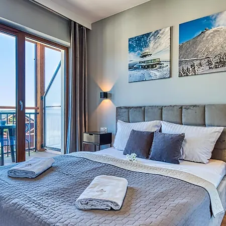 Karpatia By Royal Aparts Apartment *